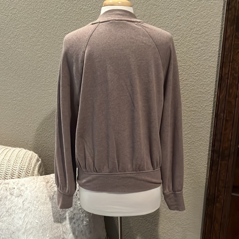 Universal Thread Crew Neck Sweater - Picture 2 of 2